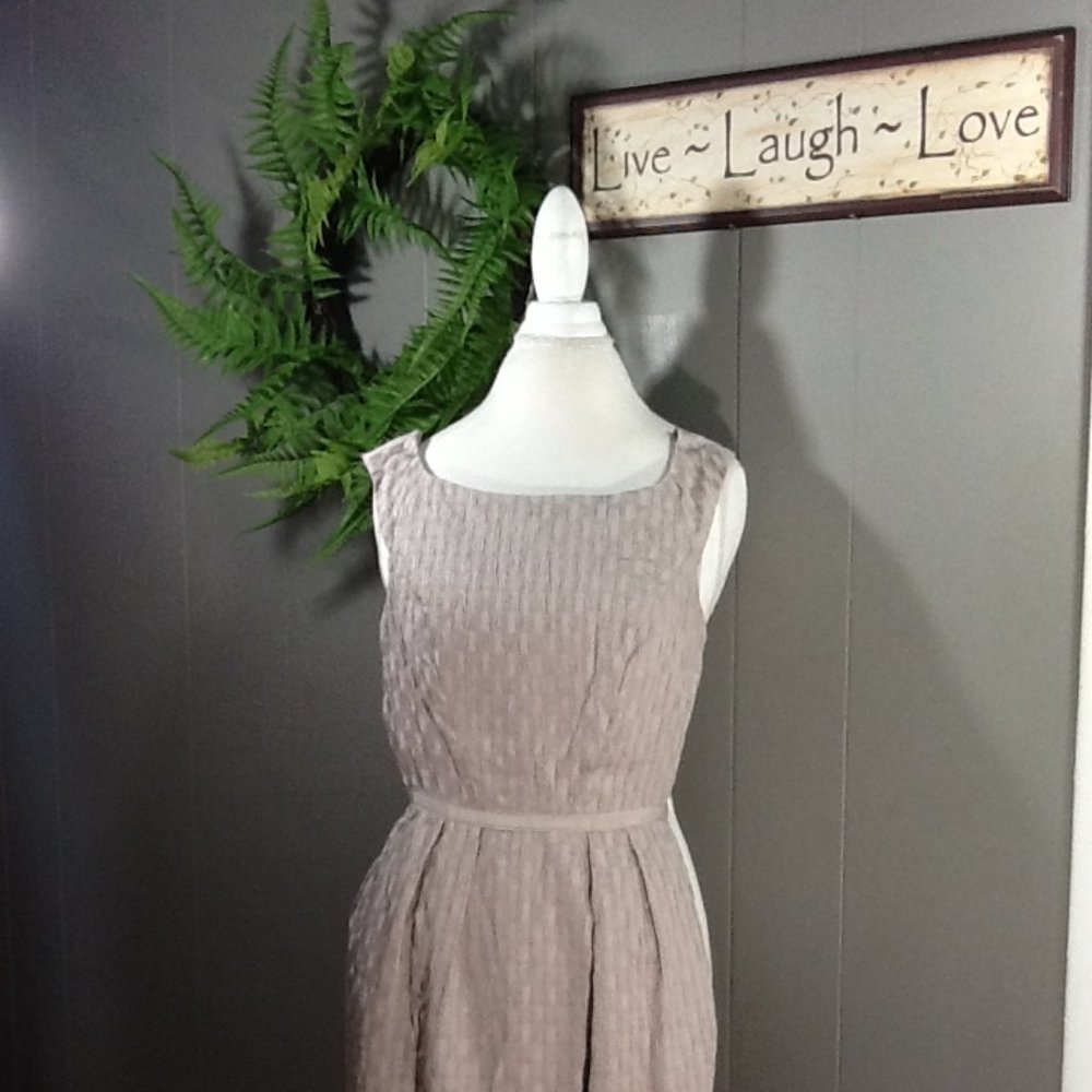 🌞2/25-4/45🌞 WHBM sheath dress